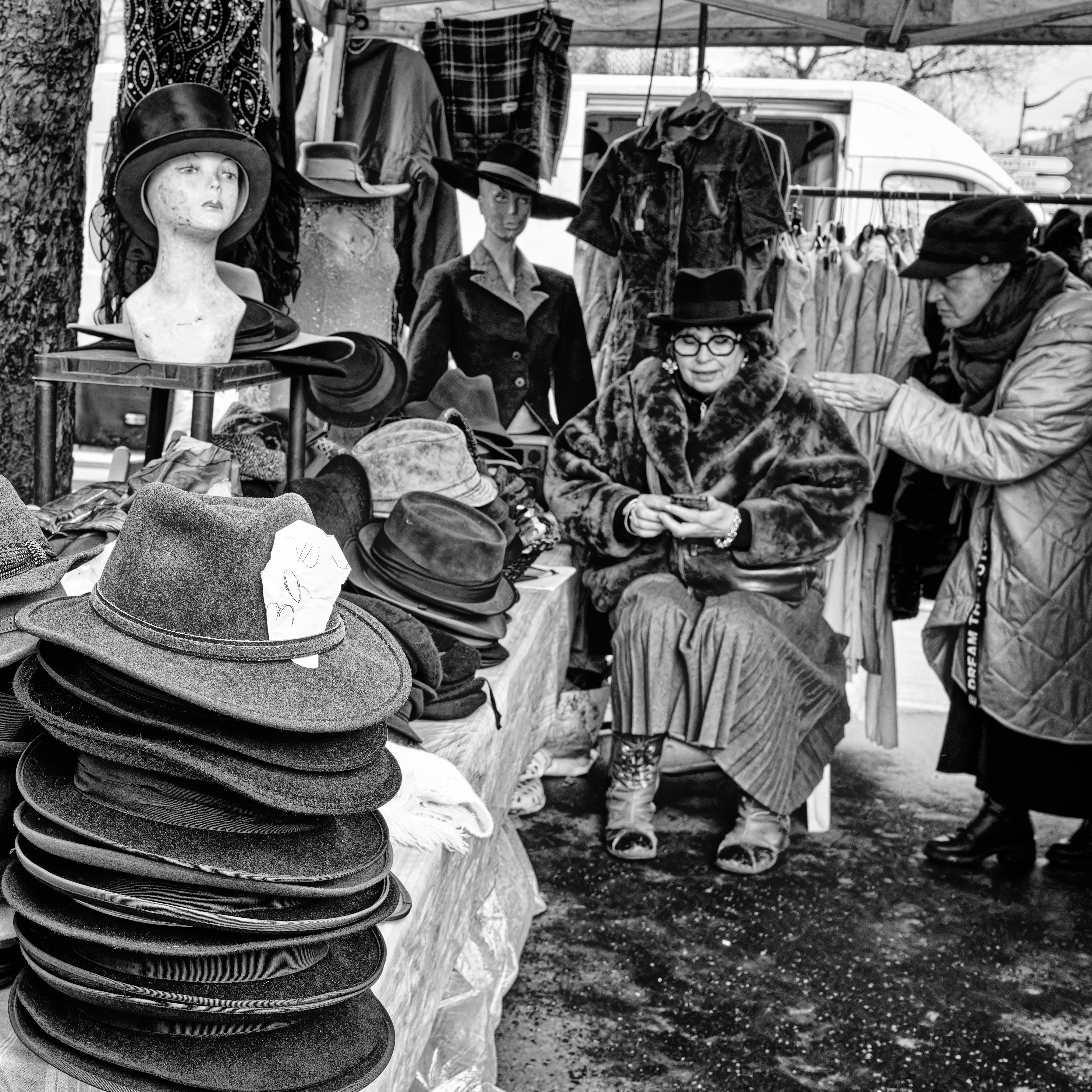 chapeau